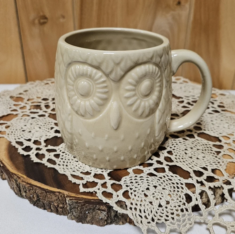 West Elm Tan Cream Owl Coffee Mug Large Embossed Ceramic Boho Farmhouse 16 Ounce